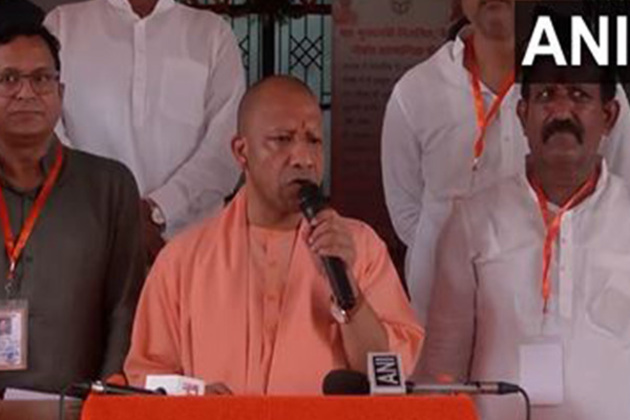 UP CM Yogi Adityanath visits carpet city Bhadohi, reviews progress of development projects
