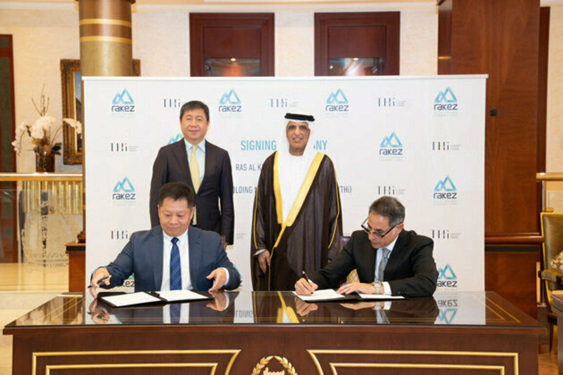 Saud bin Saqr witnesses agreement signing between RAKEZ, THi Holding Management Corporation to stablish industrial park in RAK