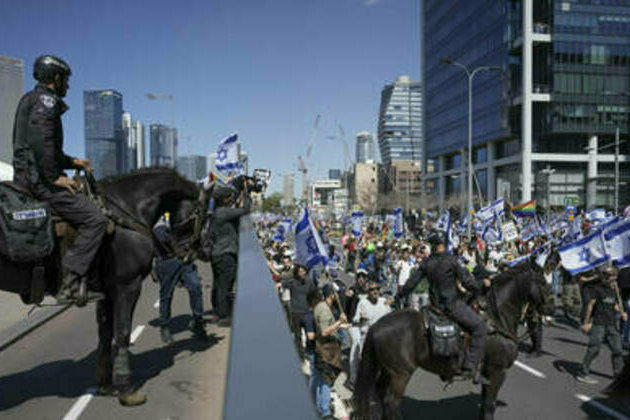 Israel nearing civil war - president