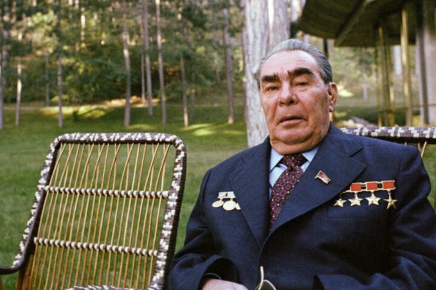 How Soviet celebrities relaxed at their DACHAS