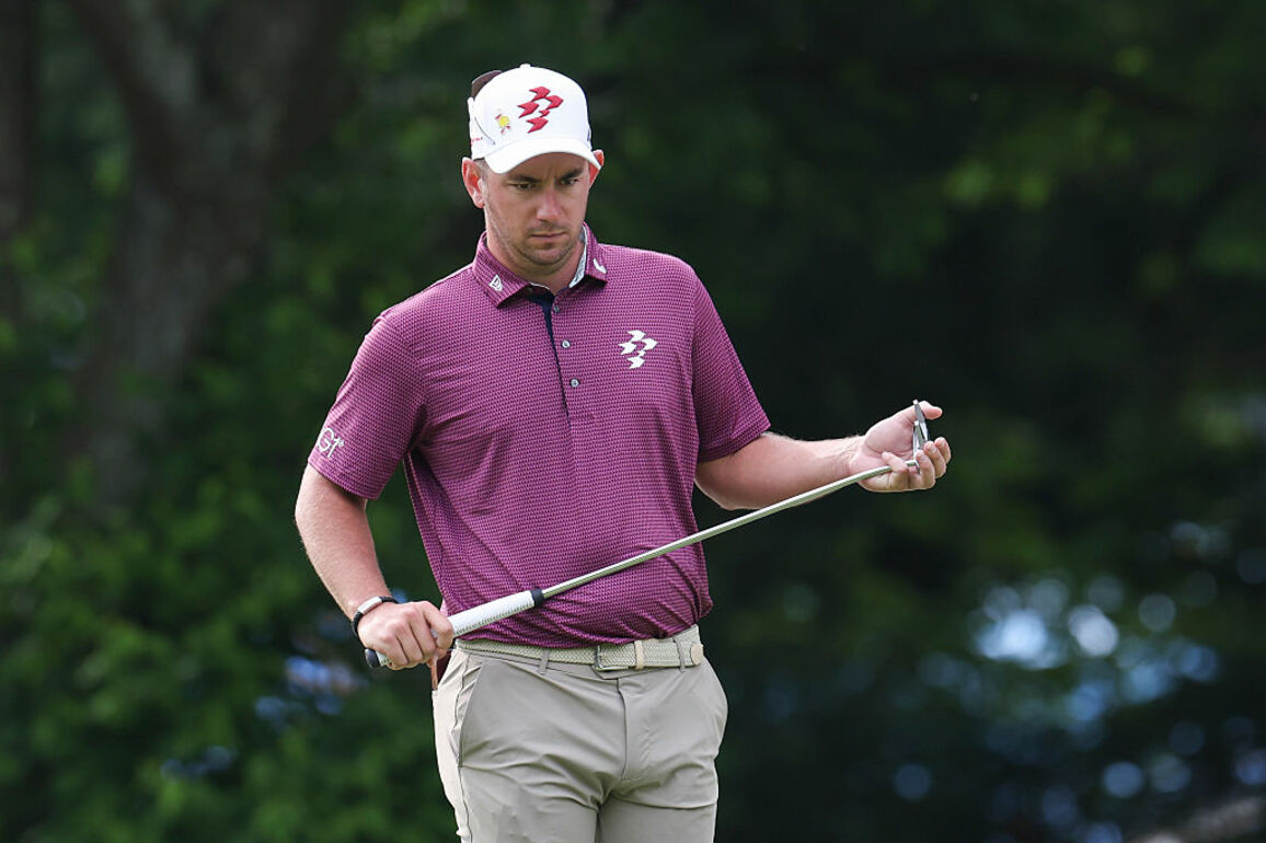 Korean thrift shop putter helps red-hot Herbert into lead at International Series Japan