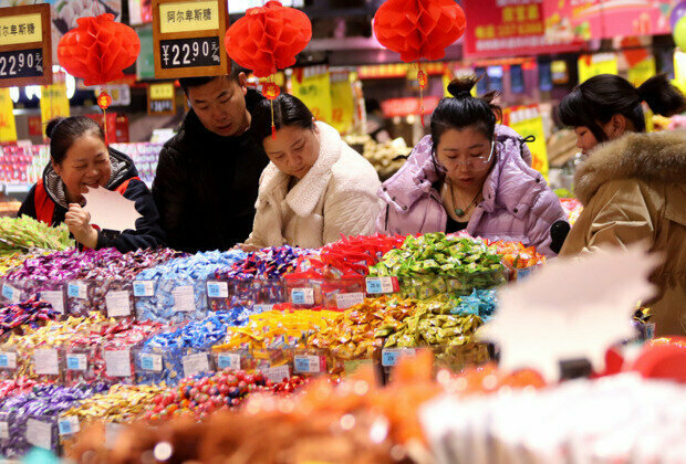 China's consumer prices rise 0.5% in January due to holiday spending