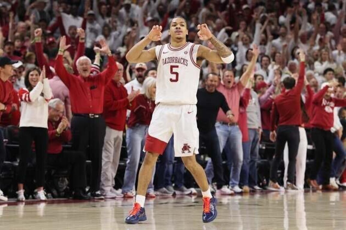 Darius Acuff Jr. leads No. 15 Arkansas into Auburn showdown