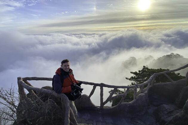 French photographer's love affair with China's Huangshan Mountain