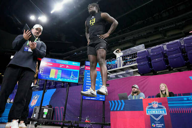 Linebacker Demetrius Knight moves like water through draft process