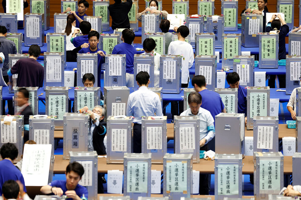 Japan votes in snap election as PM Sanae Takaichi seeks mandate, vows to resign if coalition falls short