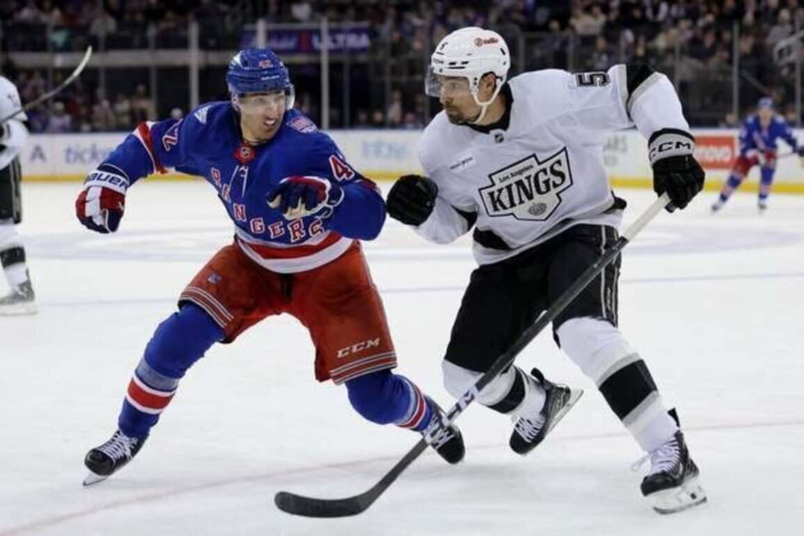 Kings cool off Rangers in Artemi Panarin's return to NY