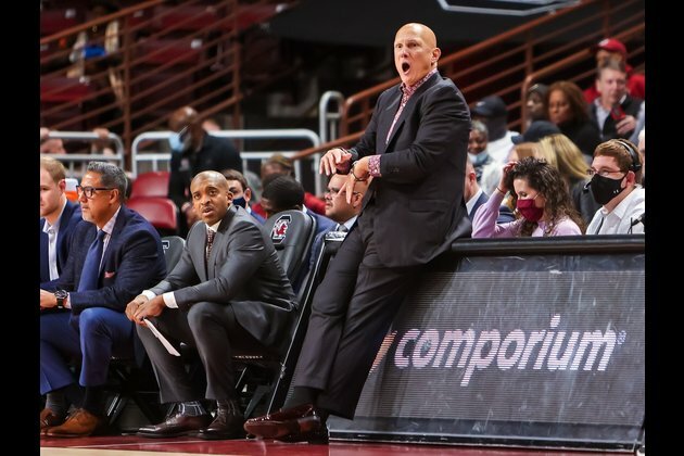 Keyshawn Bryant powers South Carolina past Rider