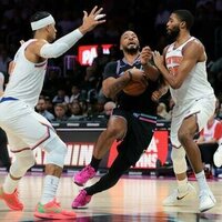 Heat weather Knicks' late flurry to win at home
