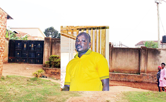 Ekikomera omuli amaka ga Kitata(ku ddyo) ge baabadde bazze okutwala. Ekikomera omuli amaka ga Kitata(ku ddyo) ge baabadde bazze okutwala.