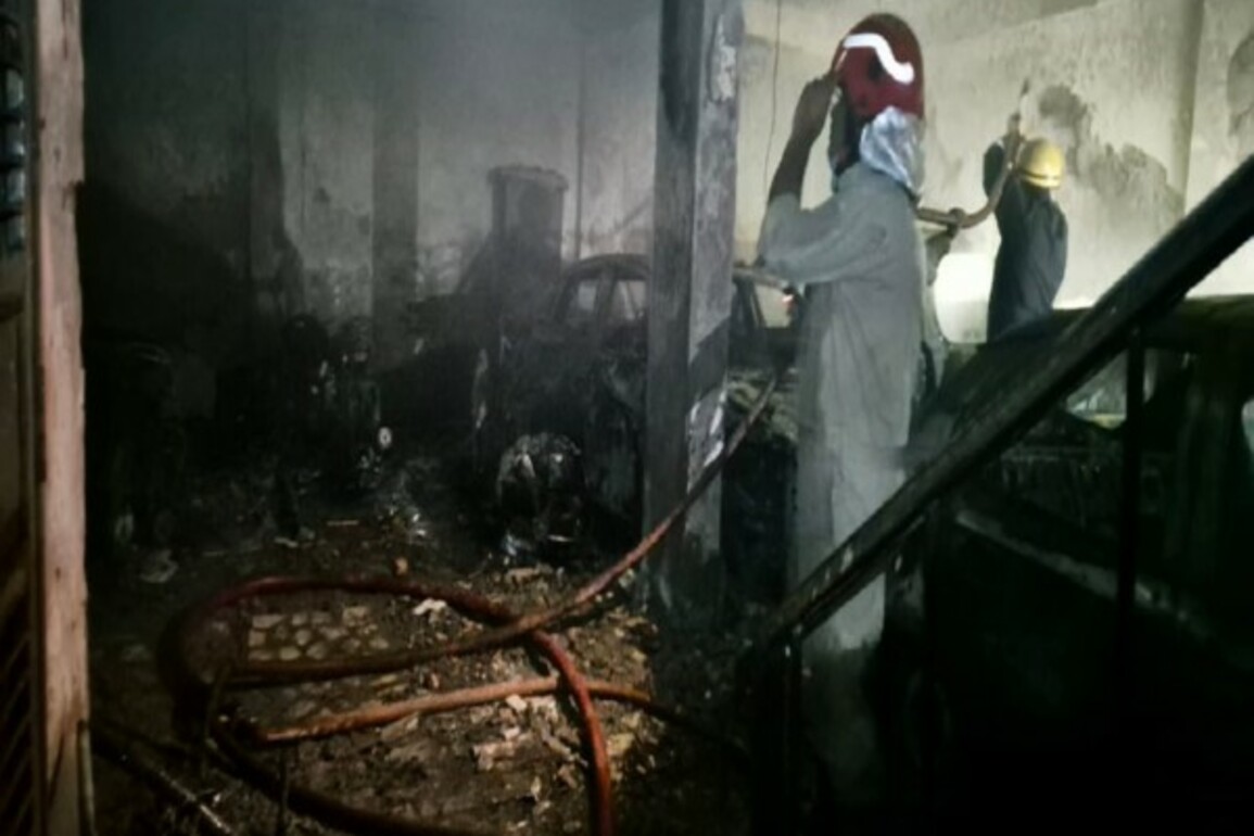 Delhi: Fire breaks out in Shaheen Bagh residential building, no casualties
