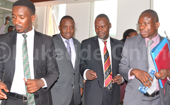 Lukwago, Allan Ssewannyana ne Abdu Katuntu nga bava ku kkooti Lukwago, Allan Ssewannyana ne Abdu Katuntu nga bava ku kkooti
