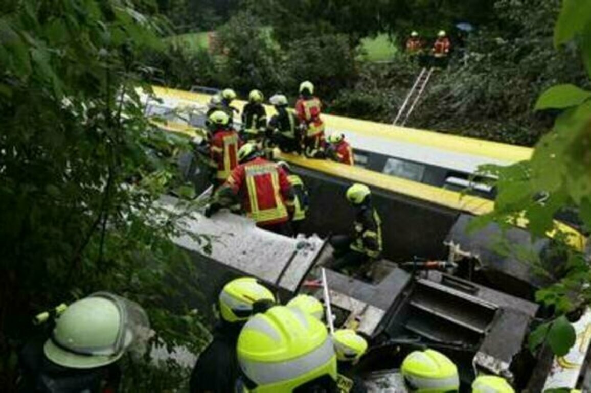Several dead after train wreck in Germany (VIDEO)