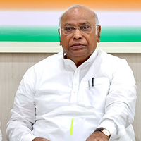 Mallikarjun Kharge welcomes SC's directions to publish list of 65 lakh electors "excluded" from draft roll
