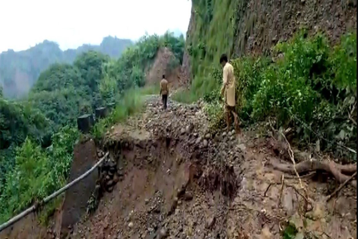 "Helicopters airlift six injured to hospitals," says Jitendra Singh on Kathua cloudburst