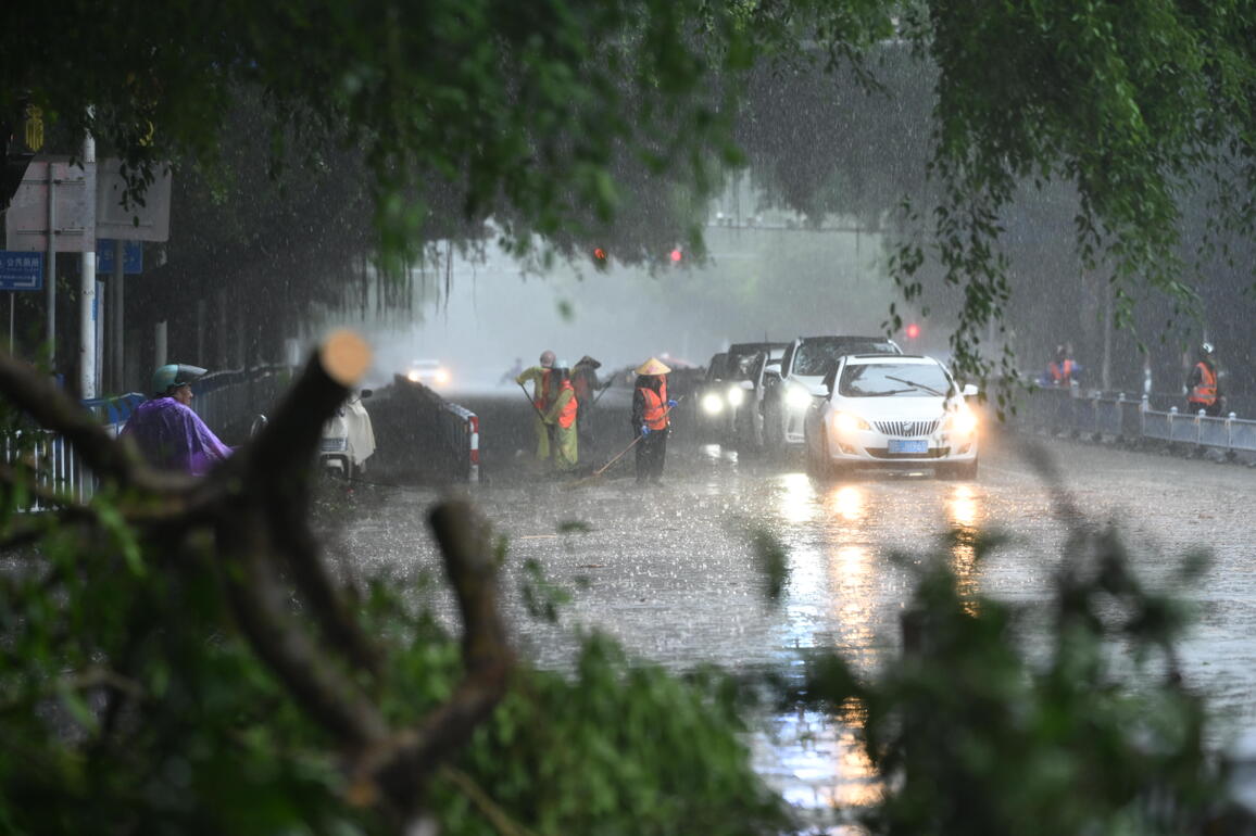 CHINA-GUANGXI-TYPHOON MATMO-LANDFALL (CN)