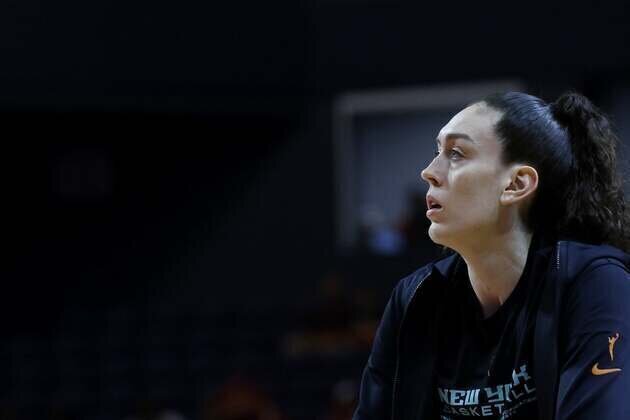 Breanna Stewart helps USA dismantle France to win FIBA World Cup