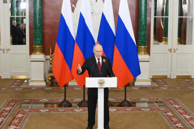 "Can meet in third country": Putin expresses openness to meet Zelenskyy outside Russia for first time