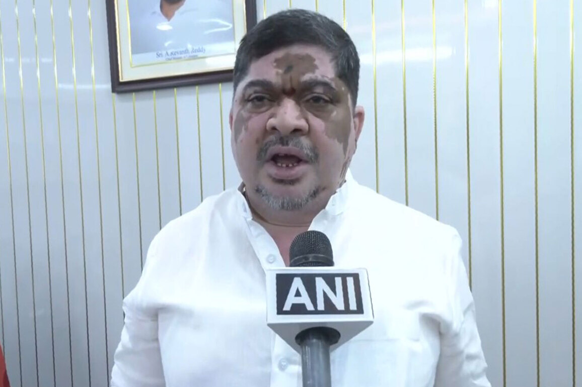 Telangana govt assures full support to families of Jagtial men killed in Dubai accident; Minister Ponnam initiates relief measures