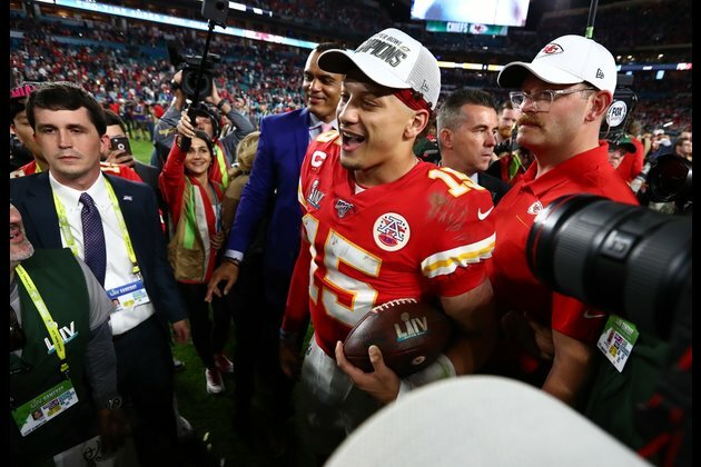 Mahomes early betting favorite to win second MVP