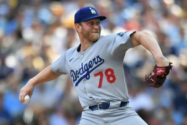 Dodgers add pitching depth to NLCS roster