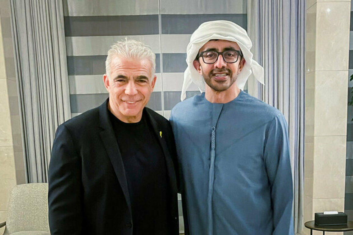 Abdullah bin Zayed meets with Yair Lapid