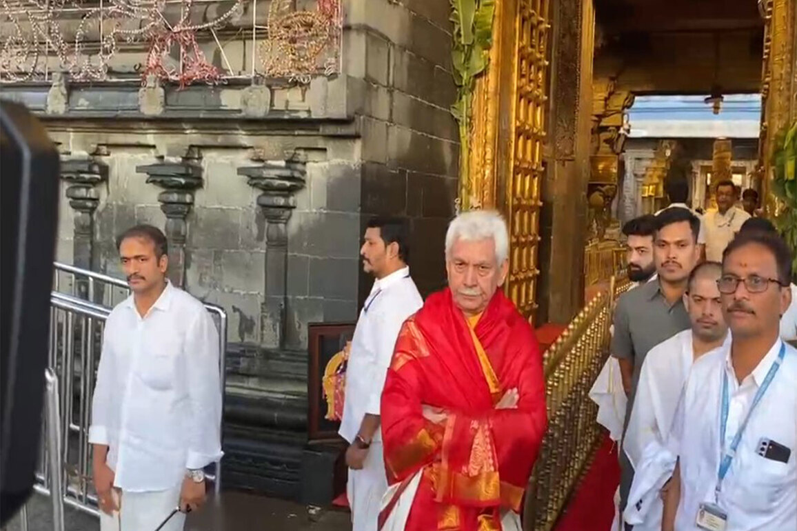 J-K LG Manoj Sinha offers prayers at Tirumala Venkateswara Temple, performs Abhishekam ceremony