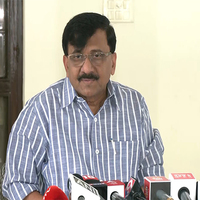 "Rahul Gandhi already dealt with PM Modi in Lok Sabha": Sanjay Raut on Amit Shah's "mujhse nipat lo" remarks