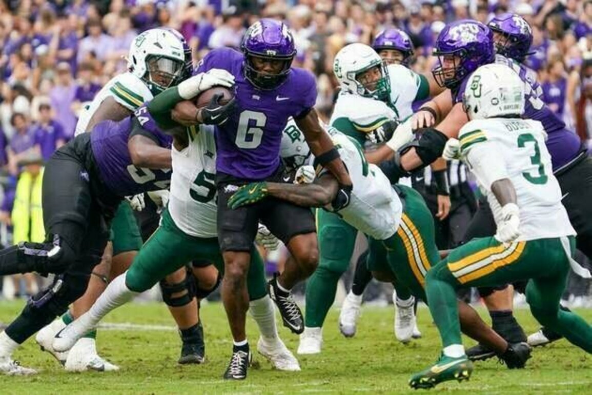 Three interceptions help TCU hold off rival Baylor