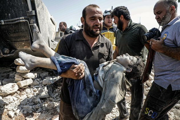 Activists: Airstrikes Halt Turkish Convoy on Road in Syria