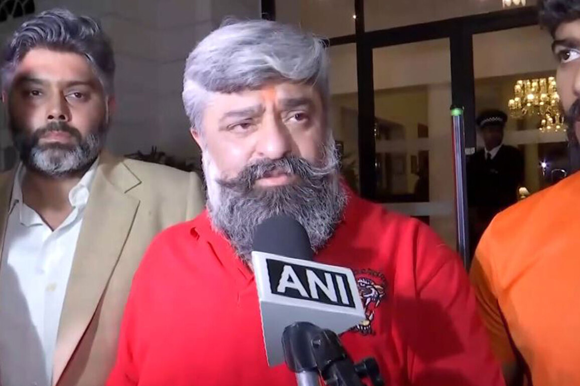 Car firing: Case registered at Kashmiri Gate Police Station on Deepak Khatri's complaint