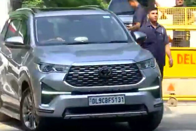 Rahul Gandhi leaves for Bengaluru to attend DK Shivakumar's oath-taking ceremony