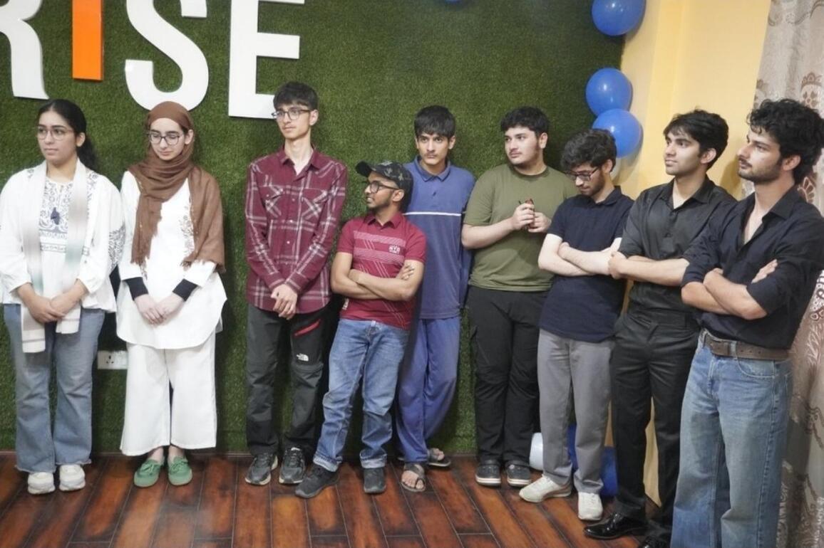 From Kashmir to Kargil: Six Girls Qualify for IIT as RISE Institute Records Strong JEE Advanced Result