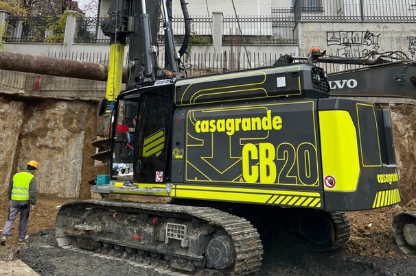 The first CB20 manufactured and the first machine of the new Casagrande CB Series making its jobsite debut in Belgrade, Serbia