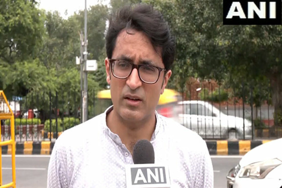 BJP hits out at INDI bloc's silence on cleric's remark against Dimple Yadav