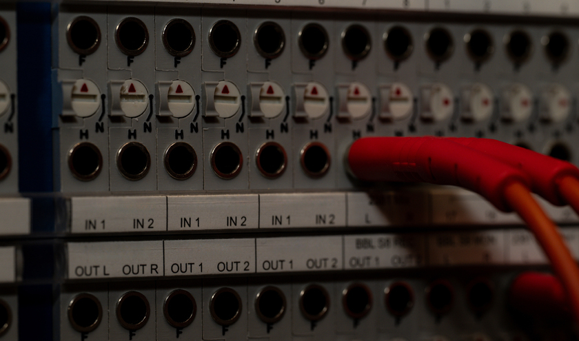 (c) dongdaqian / shutterstock 