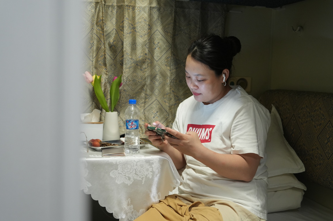 VIETNAM-HANOI-CHINA-TRAIN-RESUMPTION