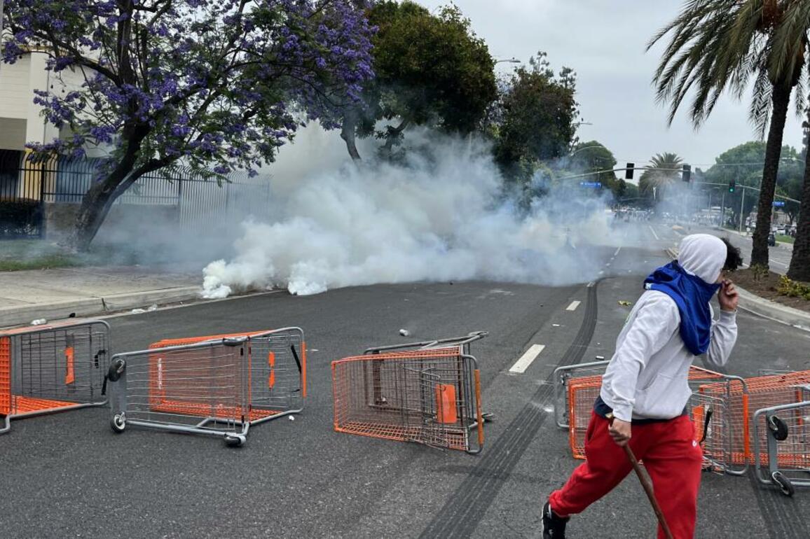 2,000 National Guard troops will be sent to L.A. amid immigration clashes