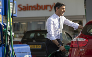 Chancellor Rishi Sunak visits a petrol station after annoucing a freeze in fuel duty | Credit: Treasury, Flickr