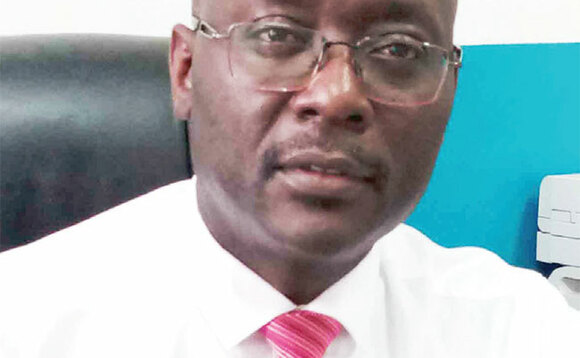 Dr. Emmanuel Batiibwe, akulira eddwaaliro lya Naggulu. Dr. Emmanuel Batiibwe, akulira eddwaaliro lya Naggulu.