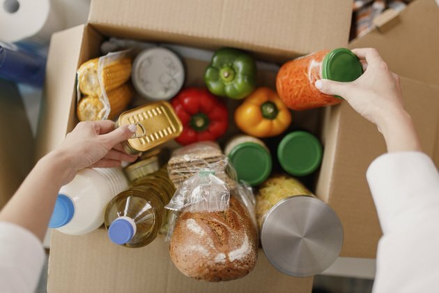 Austrian grocers to hand out food rations during blackouts