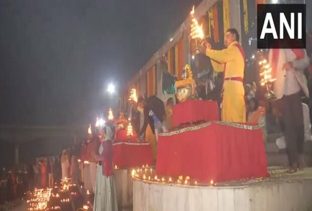 UP: 'Aarti' performed at Saryu Ghat in Ayodhya post-Pran Pratishtha ceremony