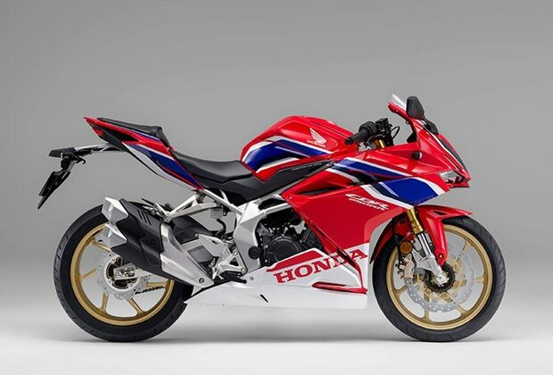 Honda Motorcycle launches updated sportsbike in Japan