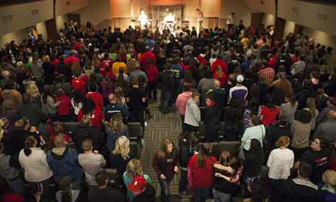 Two dead in US school shooting after online warnings Two dead in US school shooting after online warnings