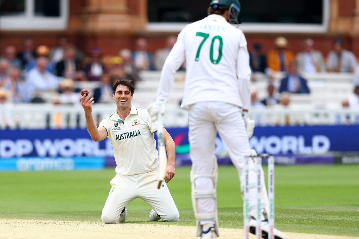 Pat Cummins begins bowling return ahead of Ashes