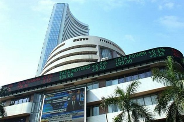 Sensex moves up 139 points, closes at 38,906