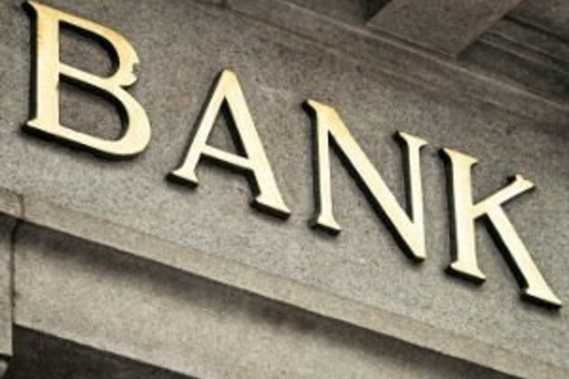 Consumers win as disruptors force banks to lower fees