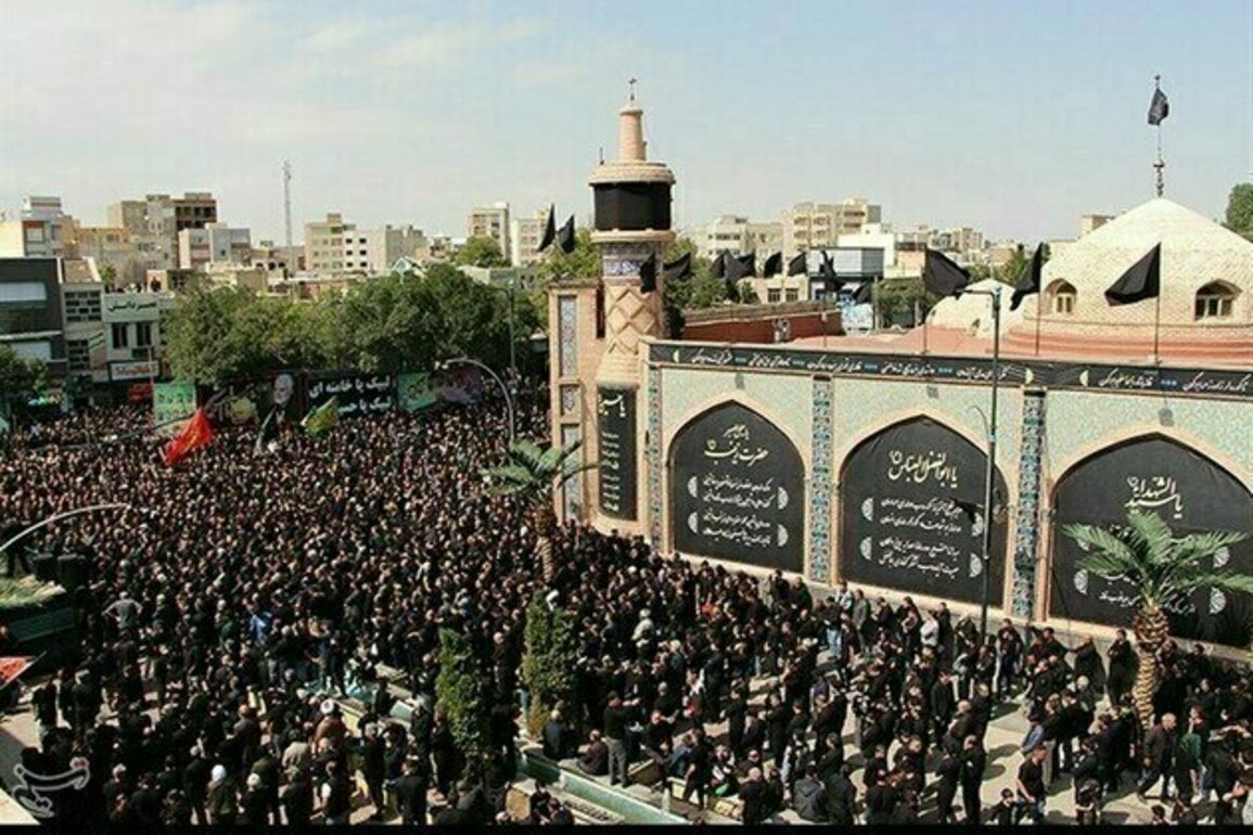 Iranians Commemorate Ashura