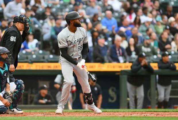 White Sox grab rare road win in Seattle