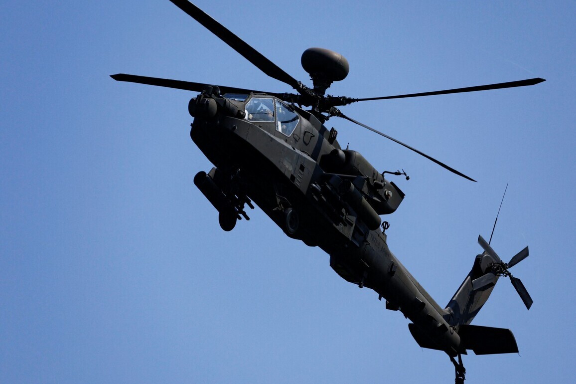 US Apache attack helicopters deployed in operation against Iranian boats: CENTCOM